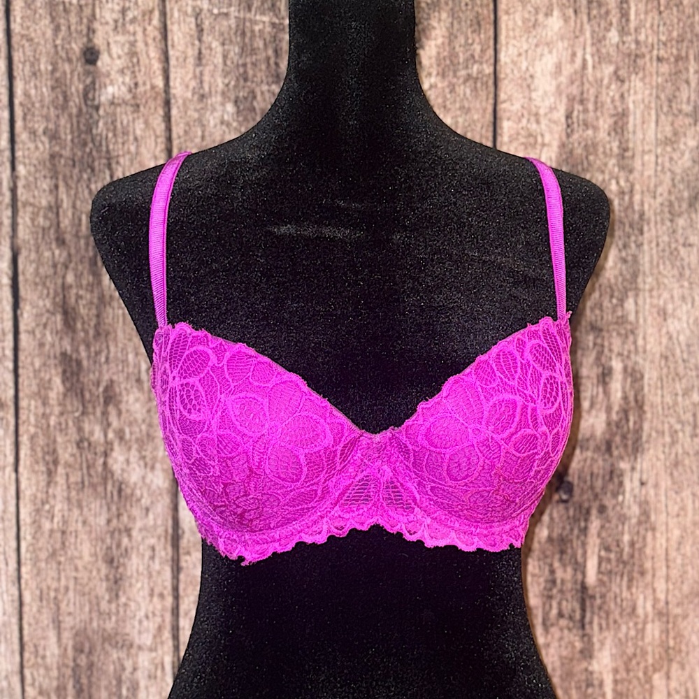 Victoria’s Secret lace push-up bra